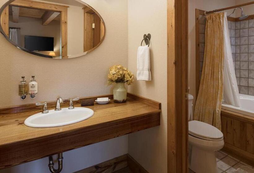 Номер Deluxe Кровать Кинг, Sunflower Hill Inn