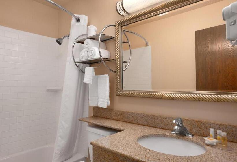Стандартный Номер Кровать Кинг, Days Inn By Wyndham Keene Nh