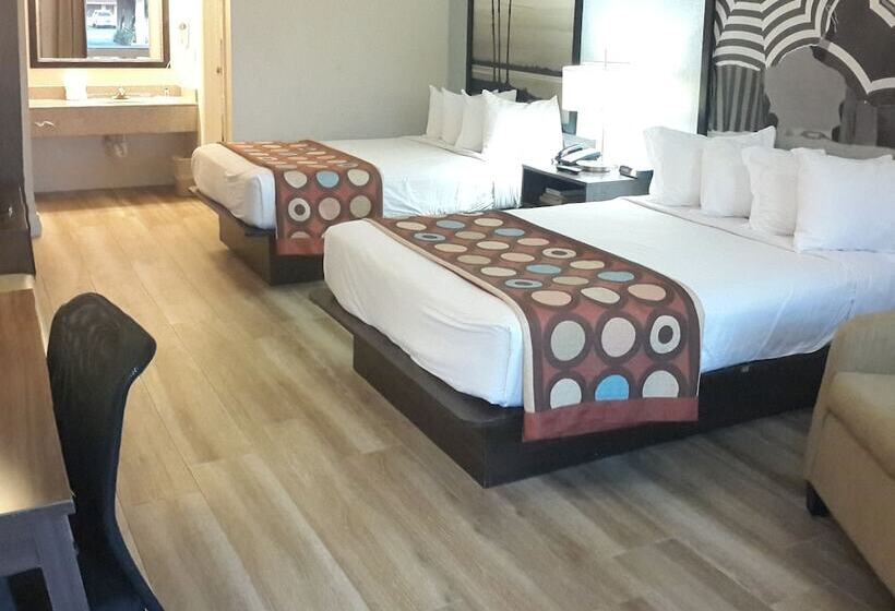 Номер Стандарт 2 Двуспальные Кровати, Super 8 By Wyndham Florida City/homestead/everglades