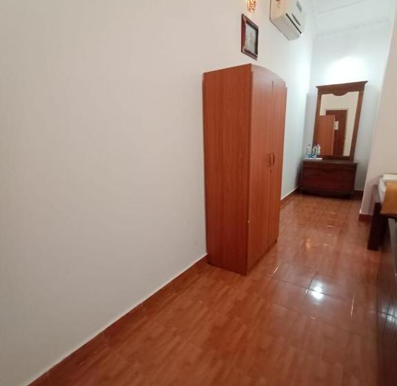 디럭스 트리플 룸, Anthy’s Guesthouse And Restaurant