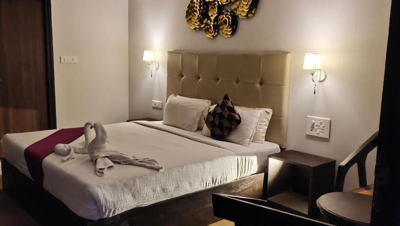 标准间带游泳池, Aurum Resorts