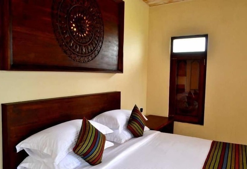 بنگله خانوادگی, Guru Beach Resort