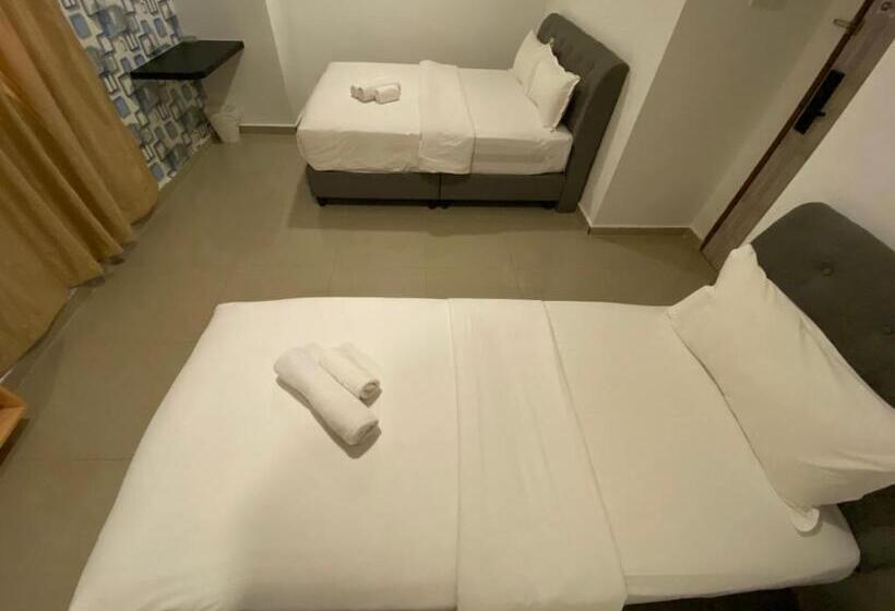 标准三人间, Shobi Hotel Johor Bahru Near Ciq Jb