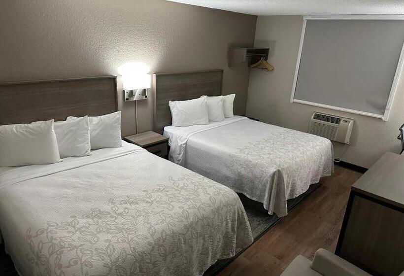 Номер Deluxe, Red Roof Plus Belleville