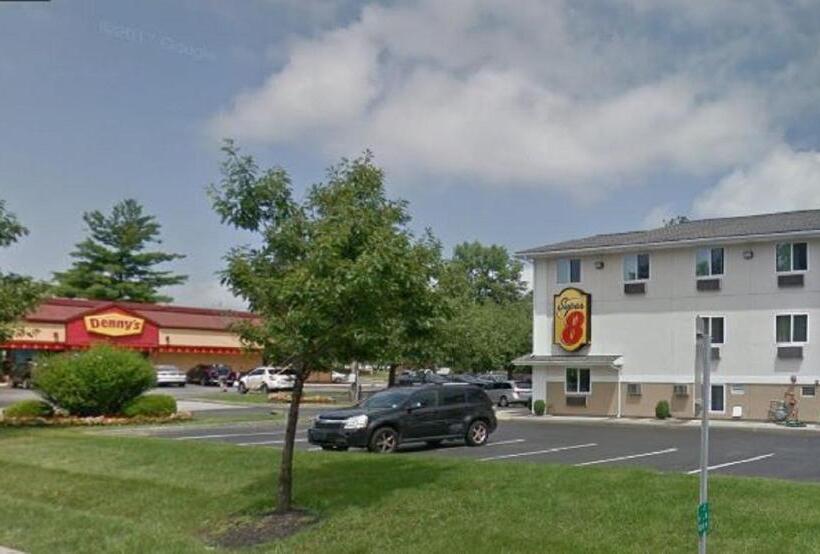 带2个双人床的标准工作室, Super 8 By Wyndham Latham   Albany Airport