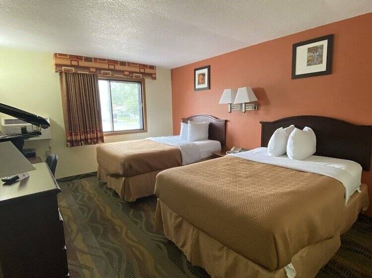 Номер Стандарт 2 Двуспальные Кровати, Travelodge By Wyndham La Porte/michigan City Area