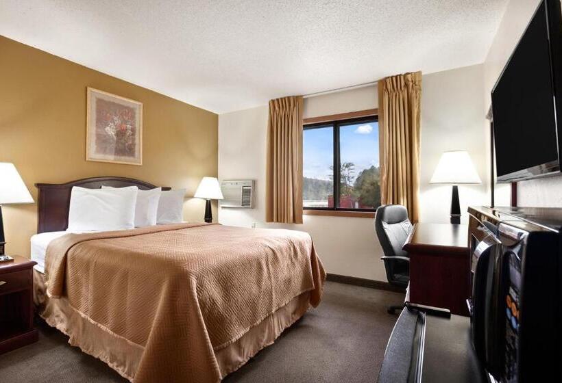 Номер Стандартный Кровать Куин, Travelodge By Wyndham La Porte/michigan City Area