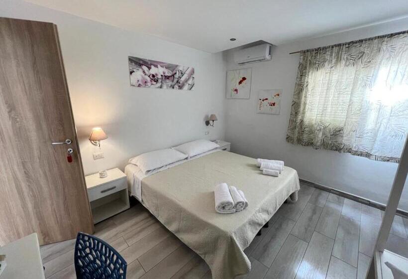 Номер Стандарт, Camere Dieci Maggio