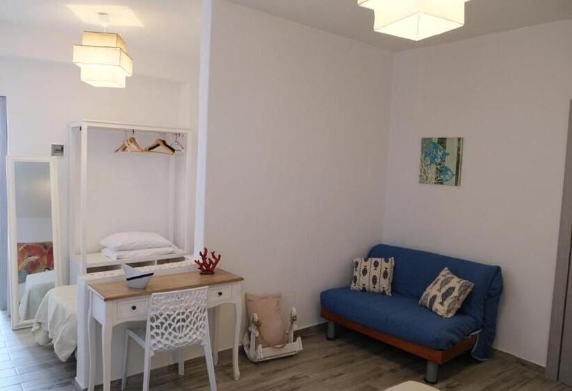 Номер Стандарт Трехместный, Camere Dieci Maggio