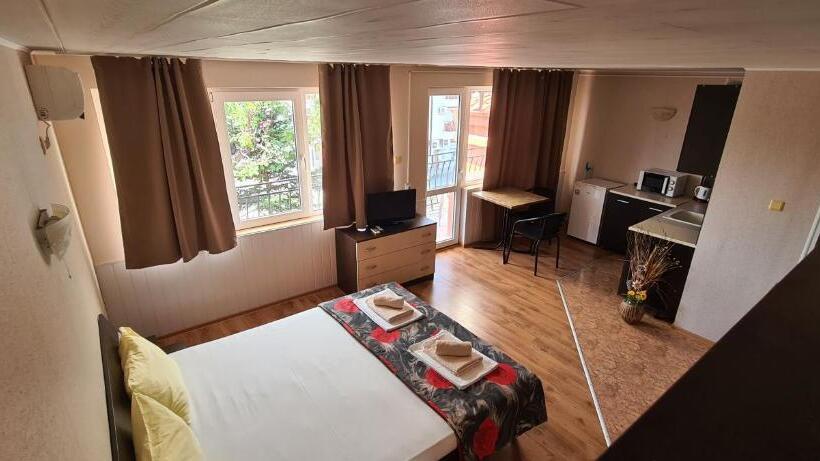 Студия Deluxe, Sineva Guest House