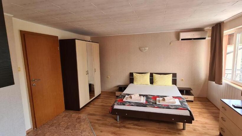 Студия Deluxe, Sineva Guest House