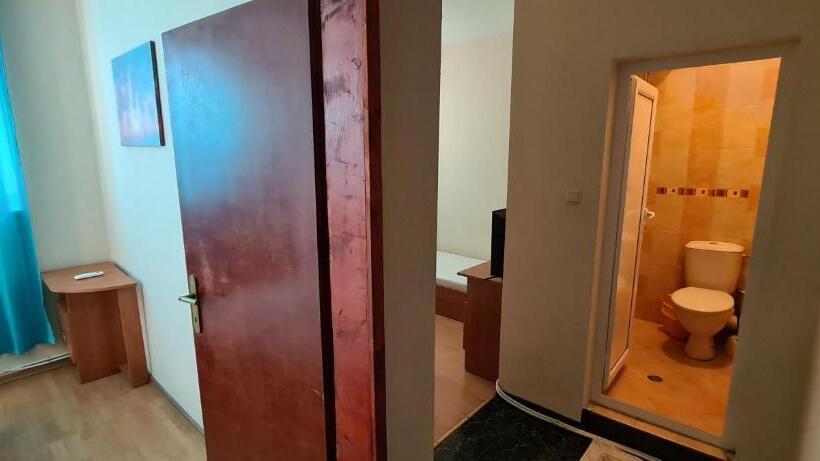 سوئیت 2 خوابه, Sineva Guest House
