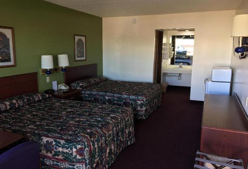 标准间, Thunderbird Motor Inn