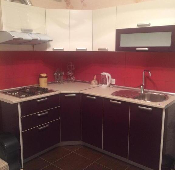 آپارتمان 1 خوابه با چشم‌انداز استخر, Sheki Apartments