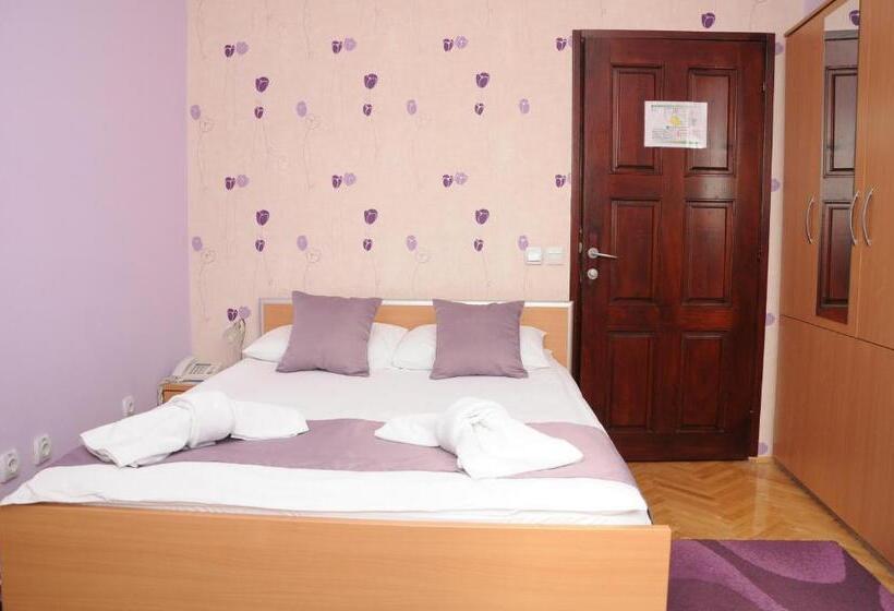 اتاق استاندارد, Garni Hotel Laguna Lux
