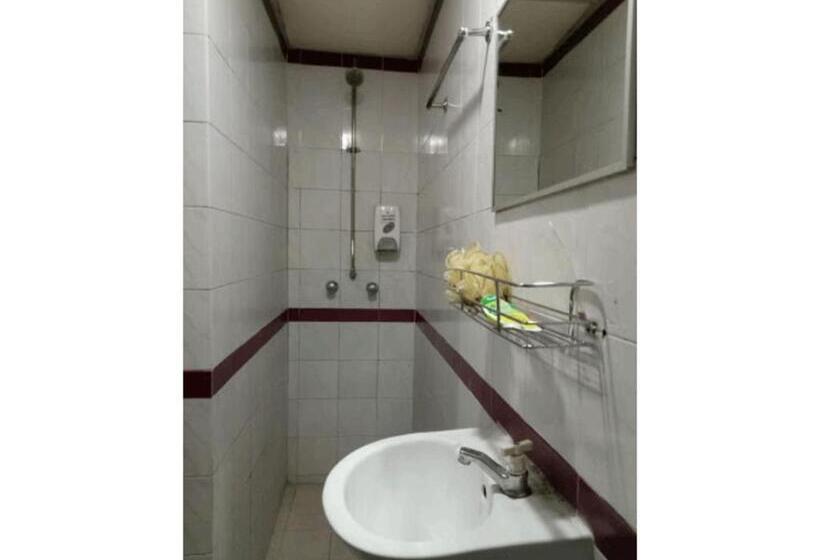 스탠다드 트리플 룸, Ts Hotel   Taman Rinting