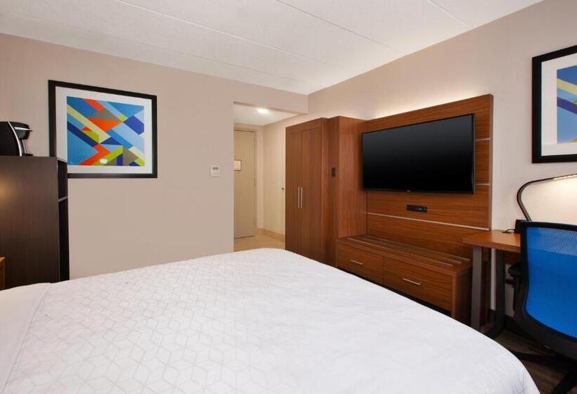 Стандартный Номер Кровать Кинг, Holiday Inn Express Fairfax Arlington Boulevard, An Ihg