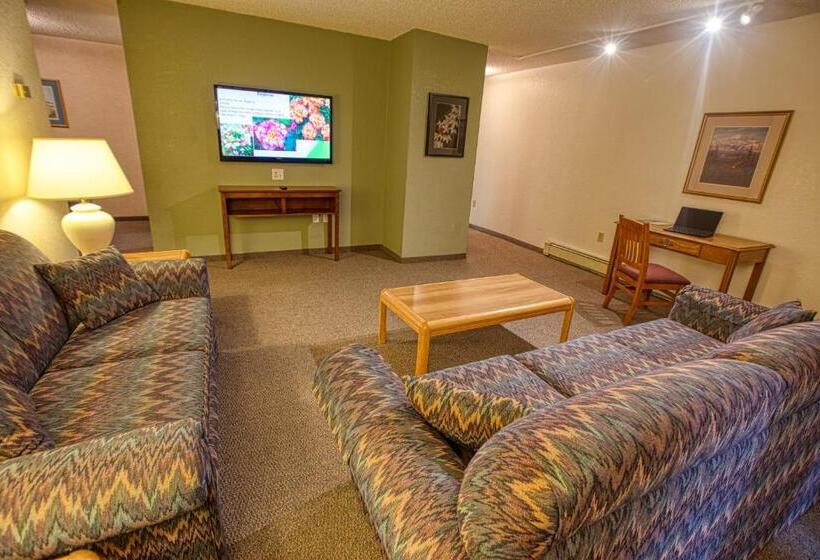 Люкс Повышенной Комфортности, Wedgewood Resort
