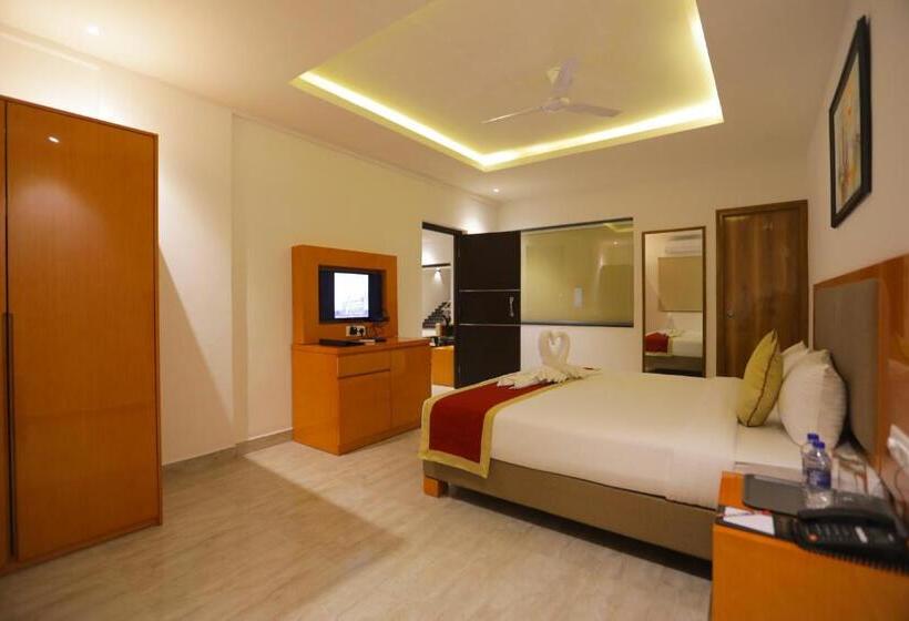 带按摩浴盆的套房, V One Hotel Ambara Elite