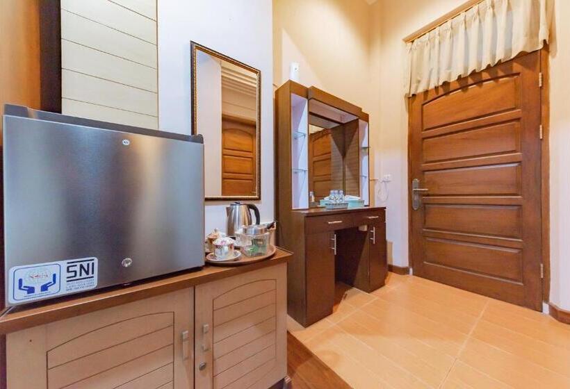 스위트, Urbanview Hotel Villa Surya Bandung