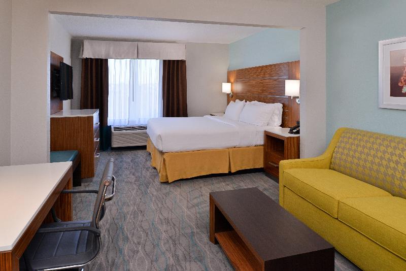 חדר סטנדרט עם מיטת קינג, Holiday Inn Express & Suites Austin North Central, An Ihg