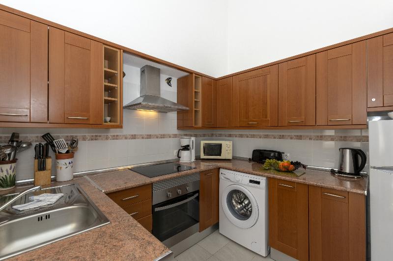 اتاق لوکس با چشم‌انداز دریا, Furama Resort Danang