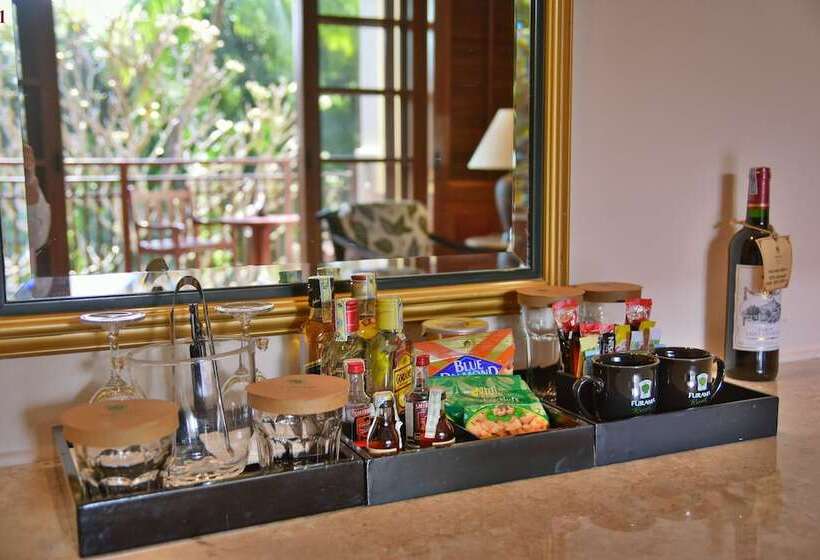 اتاق لوکس با چشم‌انداز باغ, Furama Resort Danang