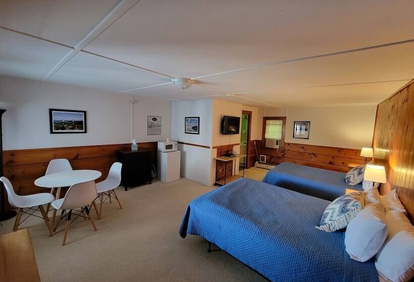 Четырехместный Номер Стандарт, Yardarm Motel