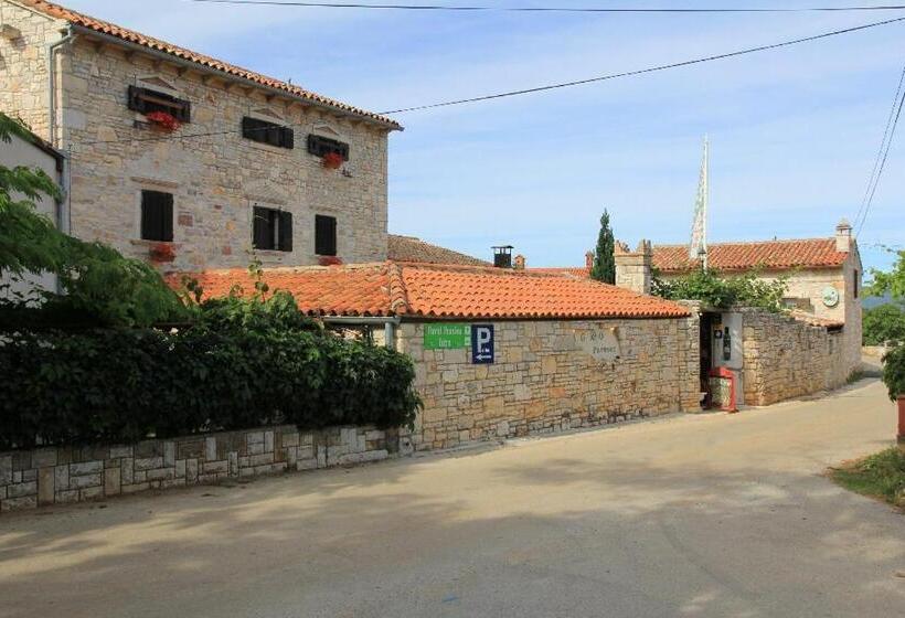 اتاق اکونومی, Rural Pension Istra Partner