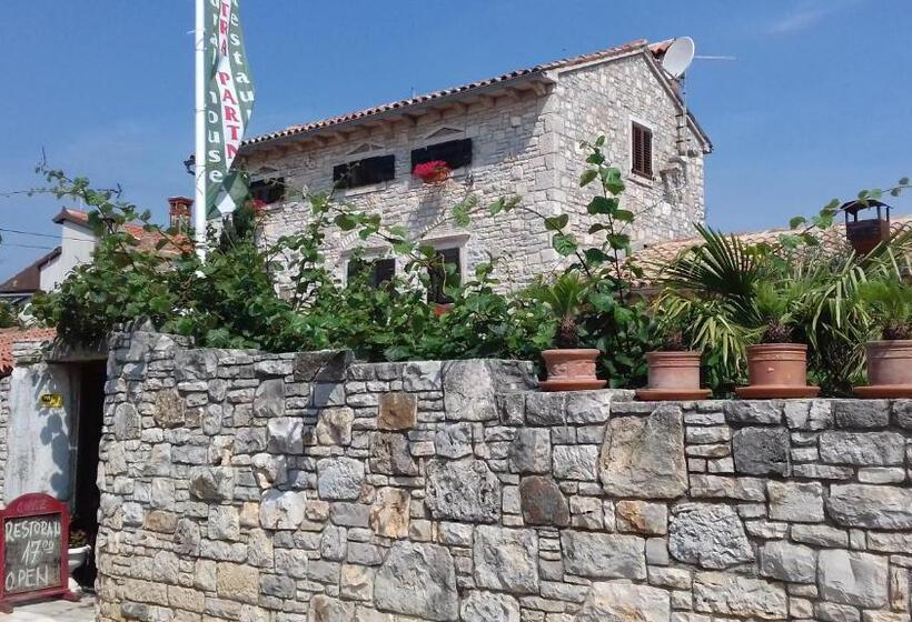 اتاق لوکس, Rural Pension Istra Partner