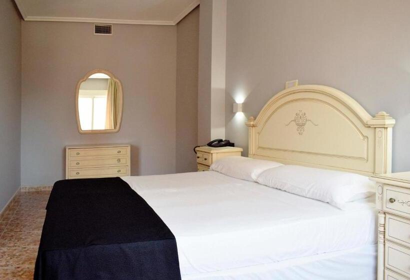 Четырехместный Номер Deluxe, Parquemar Premium Beach