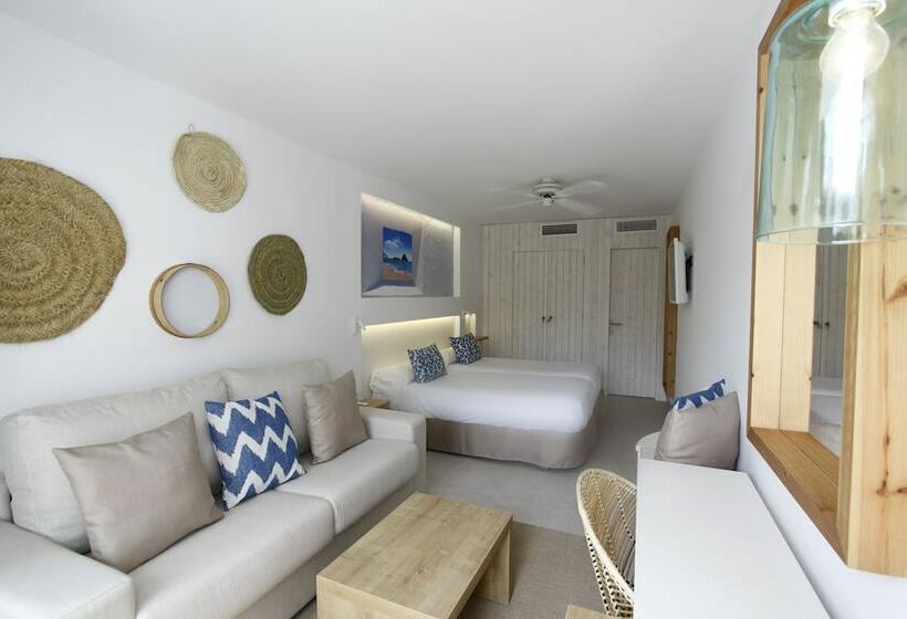 Люкс, Bg Hotel Portinatx Beach Club