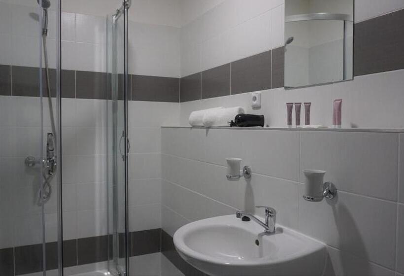 Номер Стандарт Трехместный, Metropol Cb