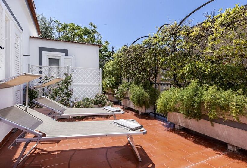 标准间带露台, Villa Maresca B&b