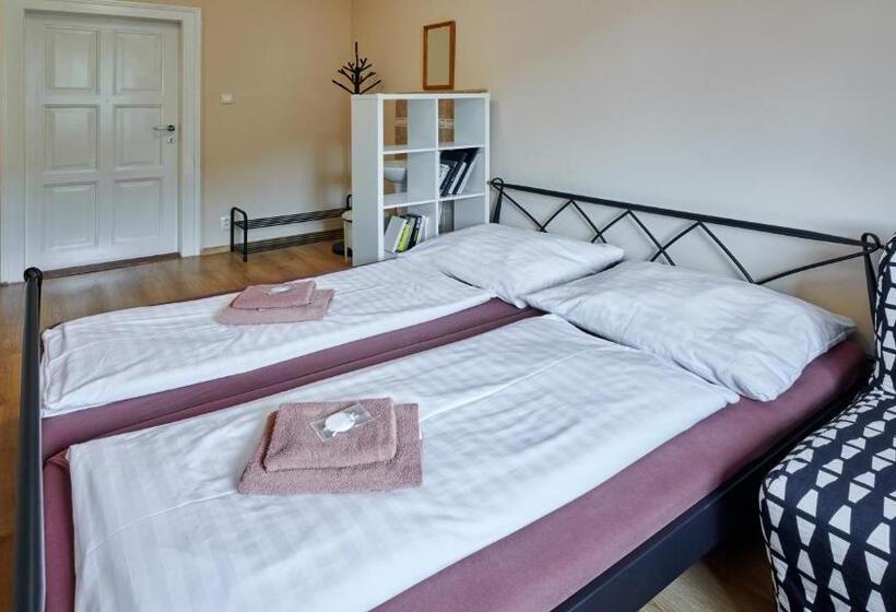 Номер Стандарт Совместная Ванная, Relax Hotel Valaška