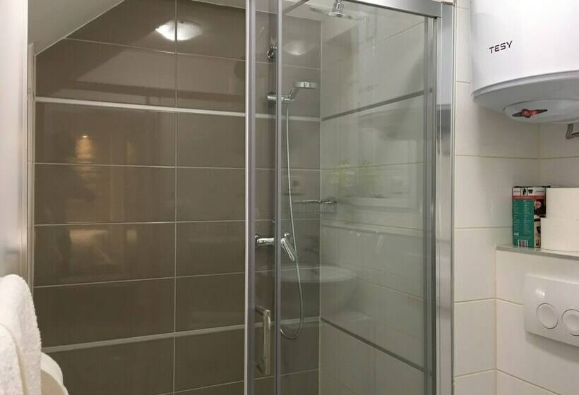 스탠다드 룸, Central Split Rooms And Apartments Paese