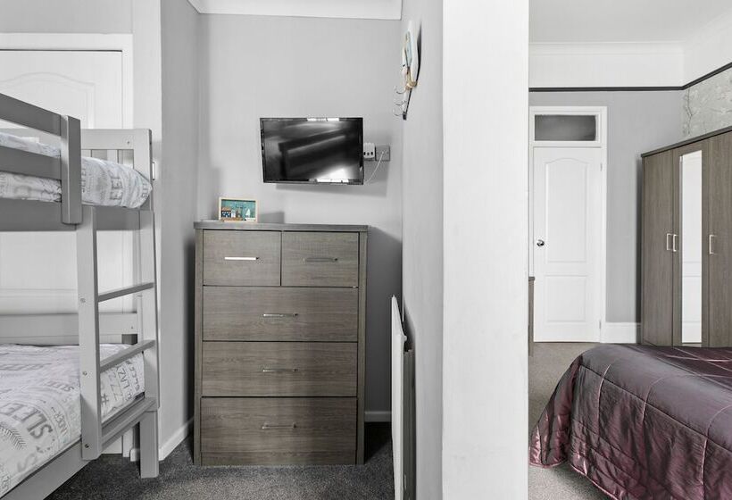 Семейный Номер, Cherwood Guest House