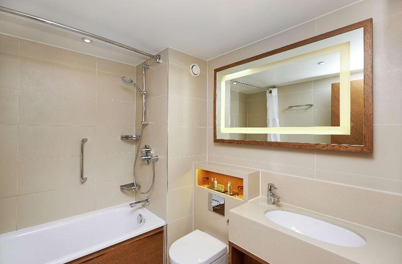 Номер Deluxe, Doubletree By Hilton Hotel London   Hyde Park