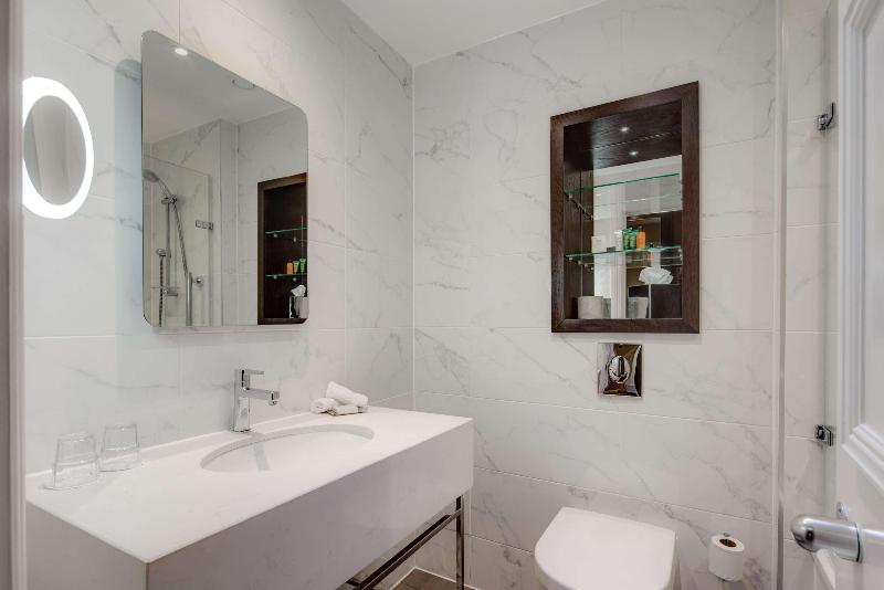 Номер Стандарт, Hilton London Euston