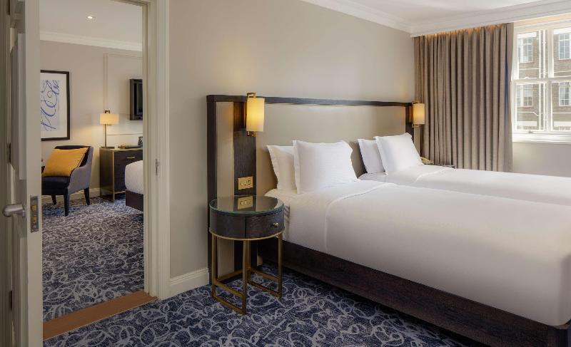 Семейный Номер, Hilton London Euston