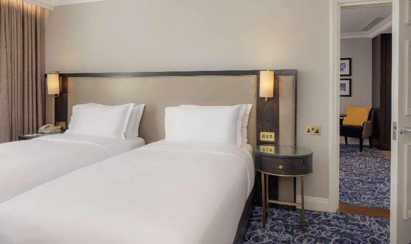 Семейный Номер, Hilton London Euston