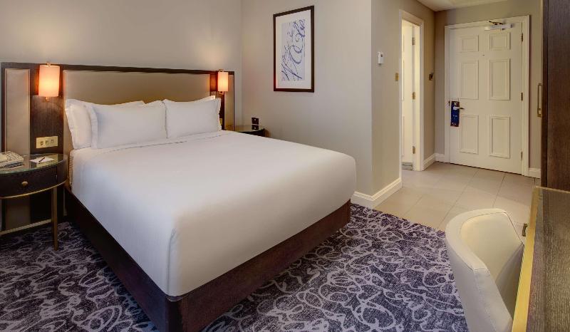 Номер Deluxe, Hilton London Euston