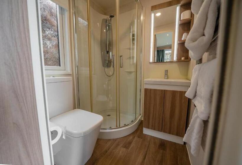 Номер Стандарт, Oak Tree Inn