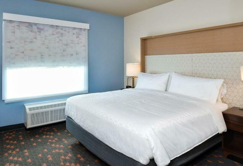 מיטת קינג בסוויטה, Holiday Inn Fort Worth   Alliance By Ihg