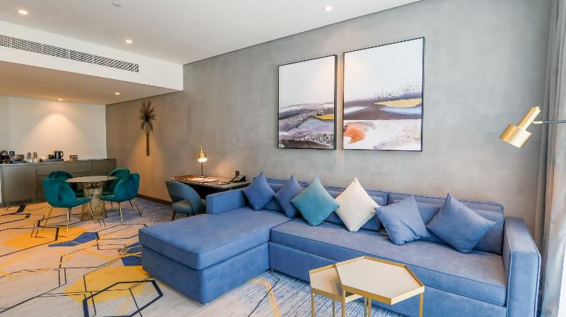 Люкс Повышенной Комфортности, Pullman Sharjah