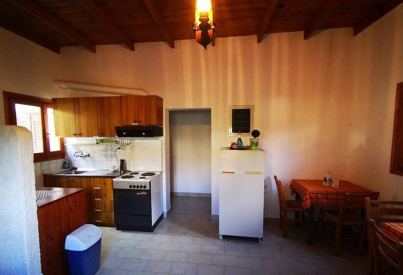 ダブルベッドスタンダードルーム, Oleander S Garden Traditional Cretan Cottage