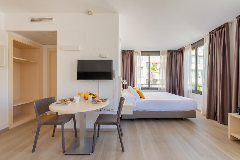 Студия Superior, Atenea Park Suites & Apartments