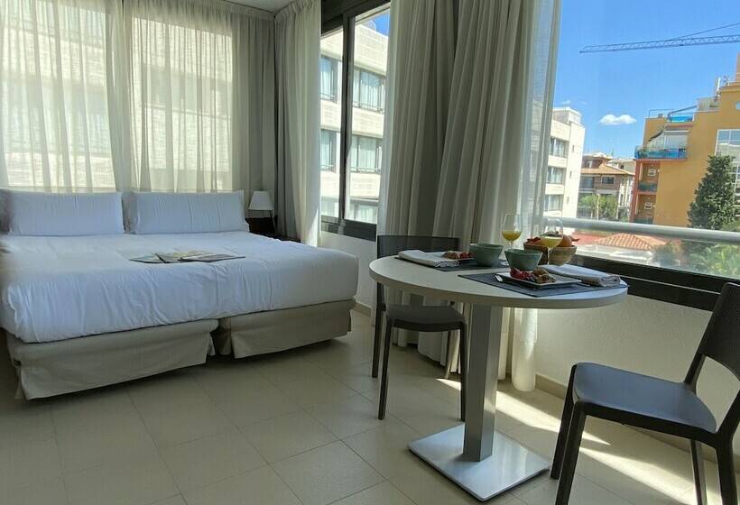 Студия Стандарт, Atenea Park Suites & Apartments