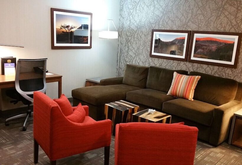 스위트, Best Western Plus Cottontree Inn