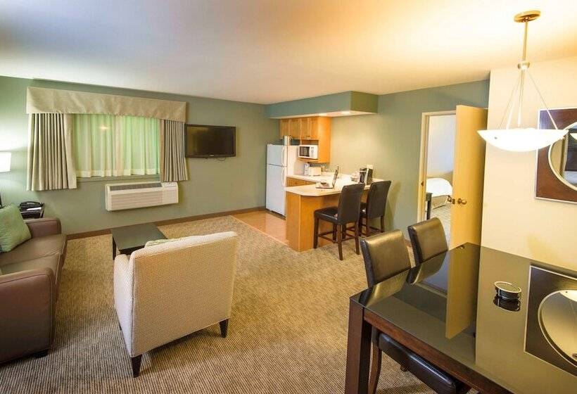 Люкс, Best Western Plus Inntowner Madison